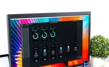 Pourquoi choisir un écran 27 pouces pour un excellent rapport qualité/prix flat screen computer monitor displaying internet speed